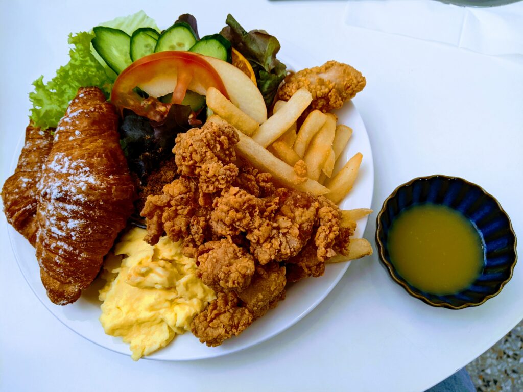 綠洲的美味早午餐－橙香咔酥雞肉球