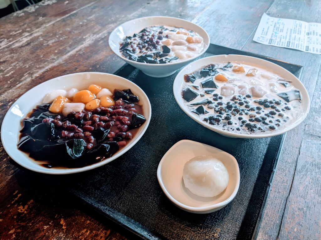 星仙草的招牌芋圓仙草凍