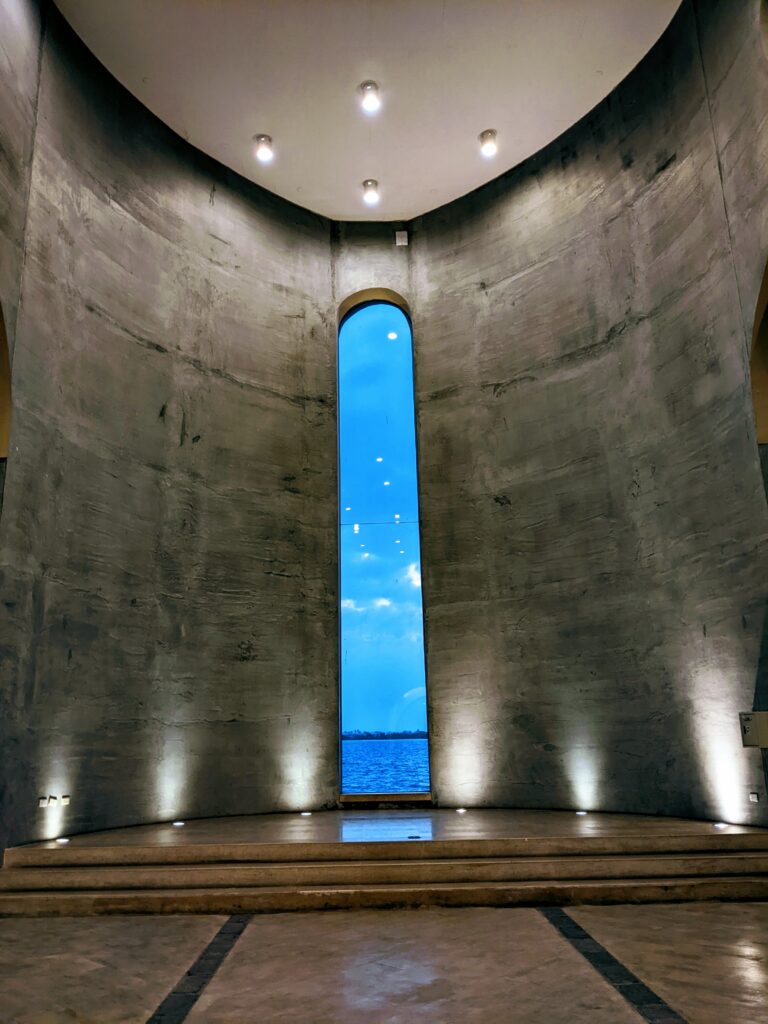 【屏東東港景點】海上教堂咖啡:在南臺灣遇見歐洲古堡!漂浮在大鵬灣上的異國午茶時光 海上教堂咖啡的熱門拍攝點