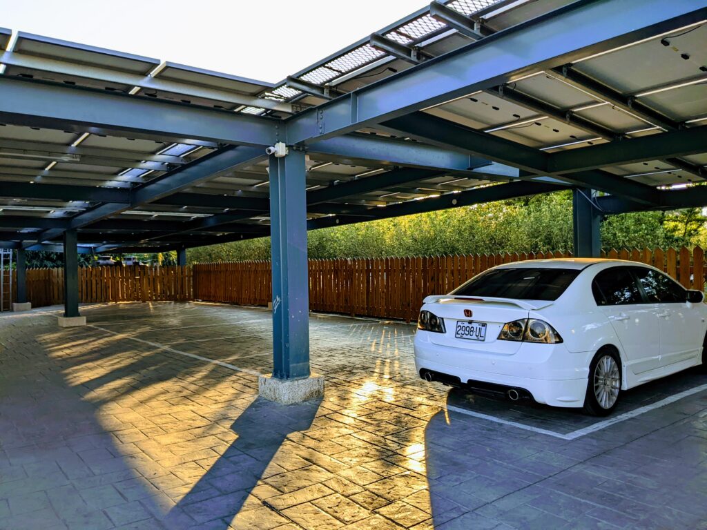 【嘉義水上美食】尼克牛排屋:水上巷弄裡的平價寶藏,碳烤雞排與極嫩菲力的雙重驚喜 尼克牛排屋的停車場