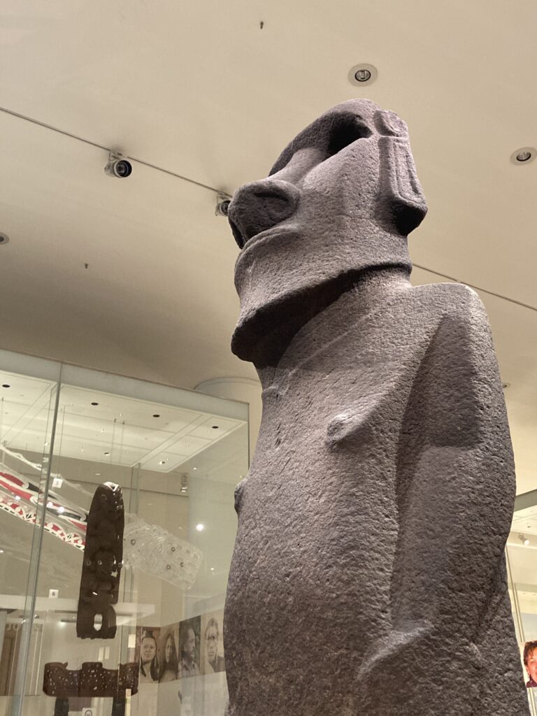 【英國倫敦景點】大英博物館:免費看展攻略!非歷史迷的埃及與希臘神話精選散策 大英博物館的復活節島摩艾石像