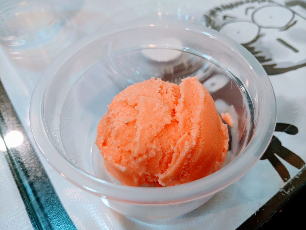 【臺南南區美食】鍋醬平價小火鍋:2,000則評論下的真實力,性價比極高的府城美味 鍋醬平價小火鍋的飯後冰淇淋