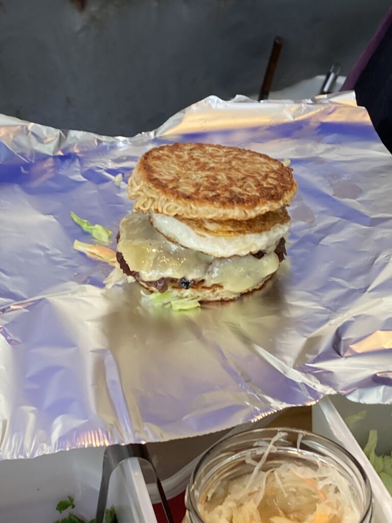 格林威治市集的拉麵漢堡
