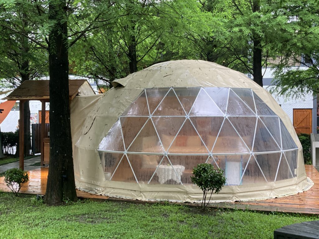 水與松森林莊園的球型星空帳