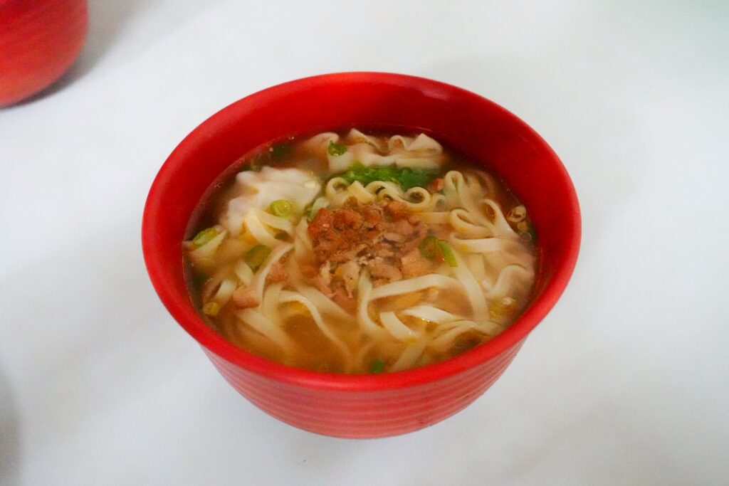 體育路牛肉麵的餛飩麵
