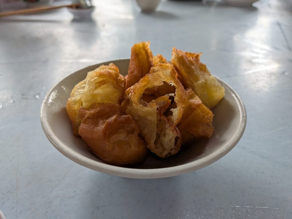 亞寶肉骨茶的油條