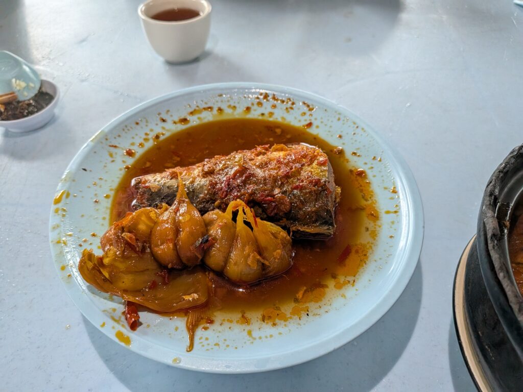亞寶肉骨茶的茄汁鯖魚