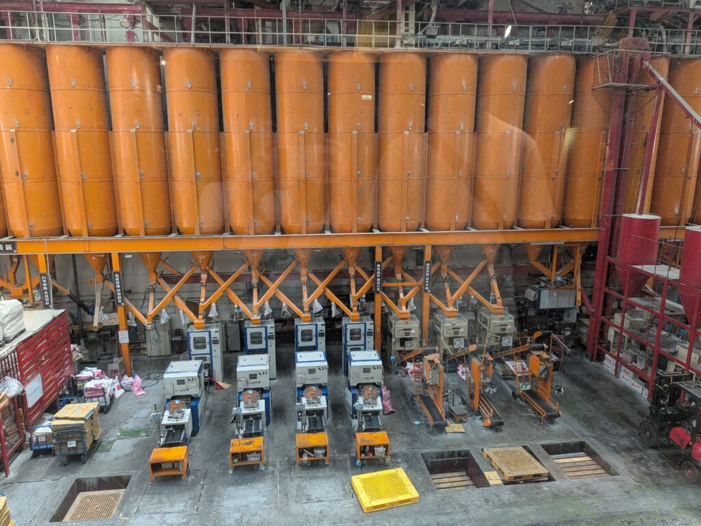 【彰化埤頭景點】台灣穀堡:免門票稻米博物館!歐風城堡試吃試用大買伴手禮 台灣穀堡的自動化產線