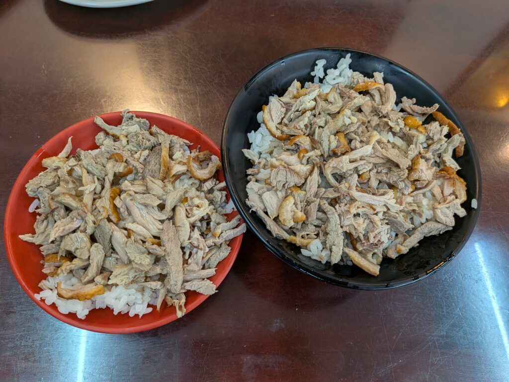 【嘉義中埔美食】鴨王子餐館:在地私房煙燻紅燒鴨肉!靈魂蒜蓉甜辣醬與真實二訪紀錄 鴨王子餐館的鴨肉飯