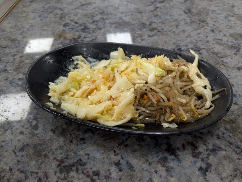 鴻澄鐵板燒的菜盤