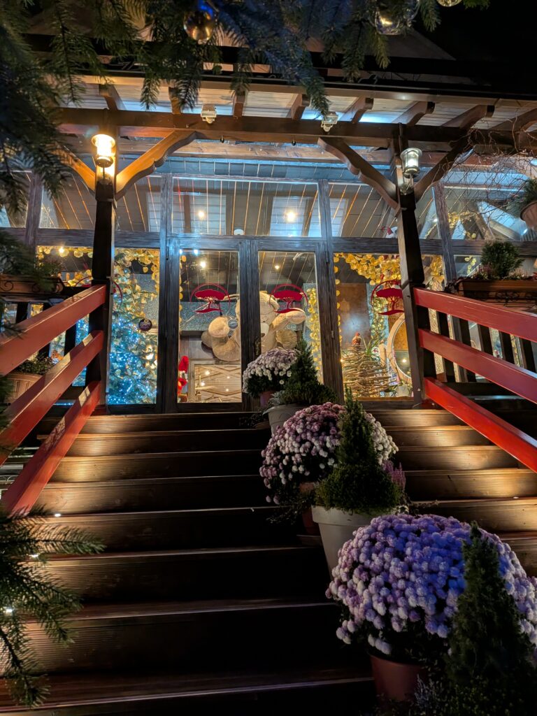 Hotel Restaurant Les Pins的入口階梯
