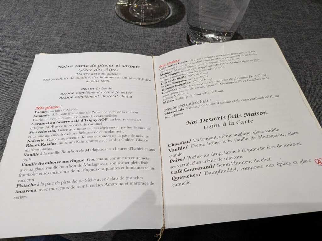 Hotel Restaurant Les Pins的甜點菜單